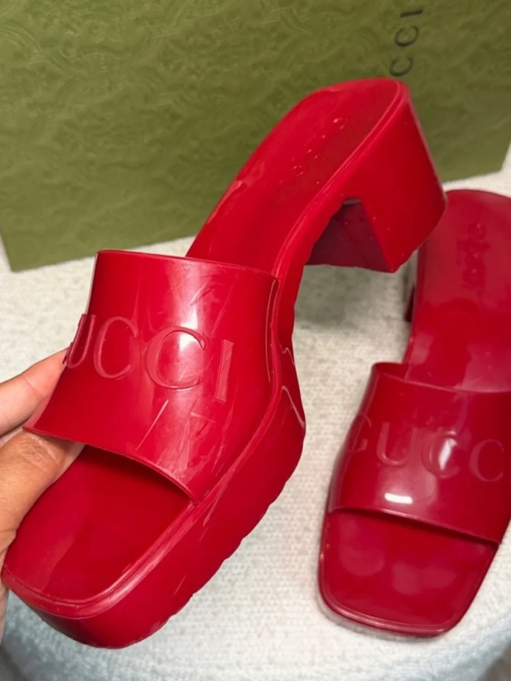GUCCI Platform Sandal Red Hibiscus Jelly Rubber Slide Size 37 / US 7 - Picture 4 of 6